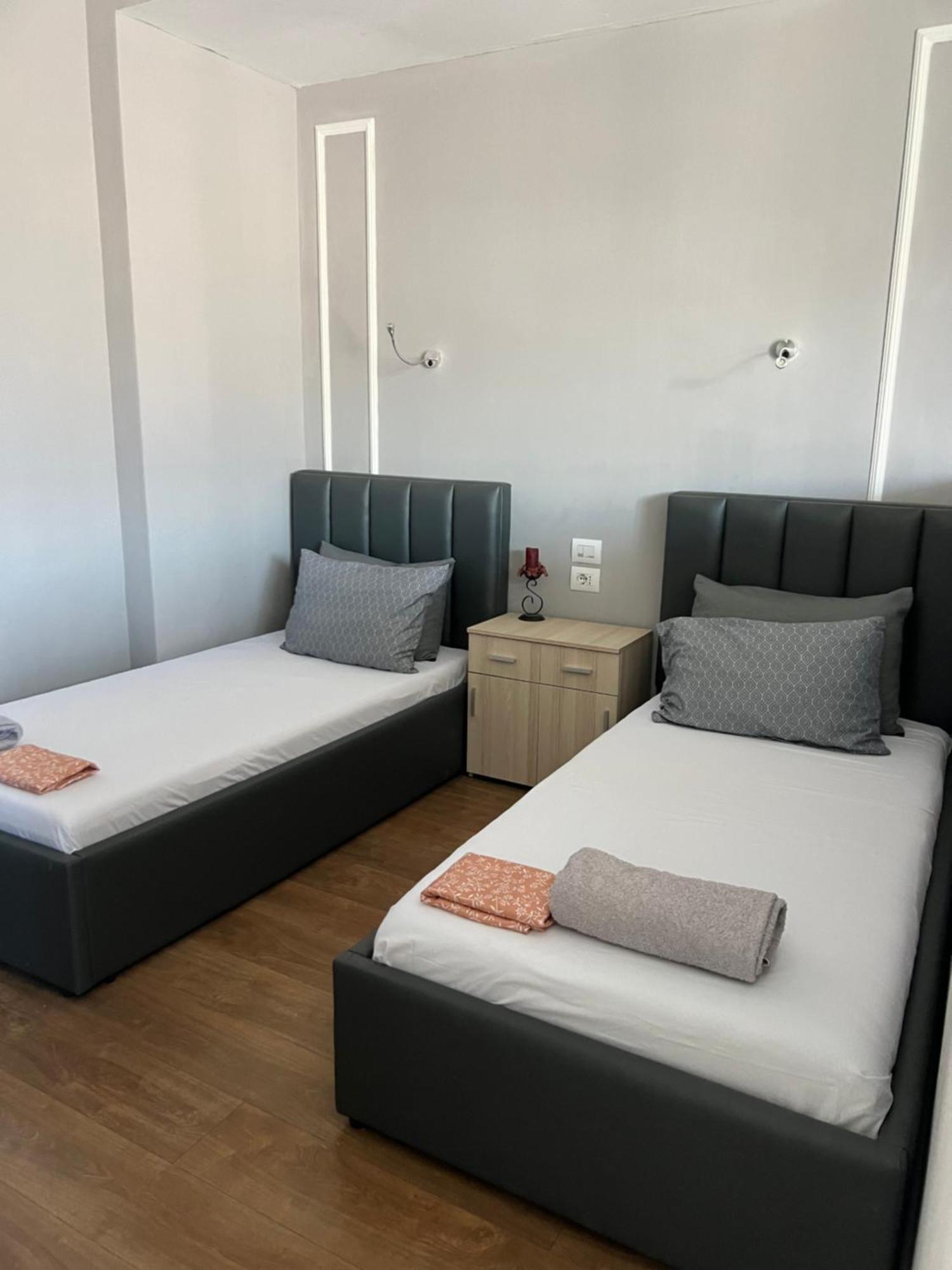 City Centre Rooms 4R Shkodër Екстериор снимка