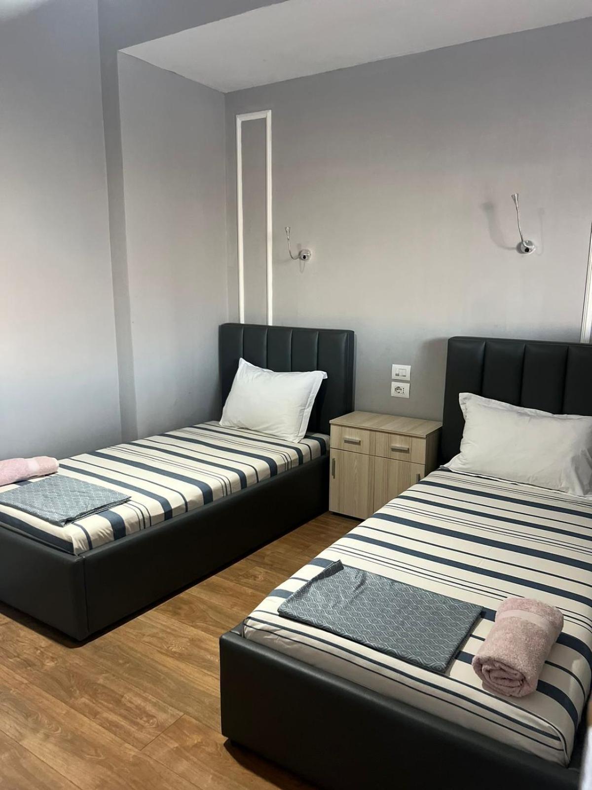 City Centre Rooms 4R Shkodër Екстериор снимка